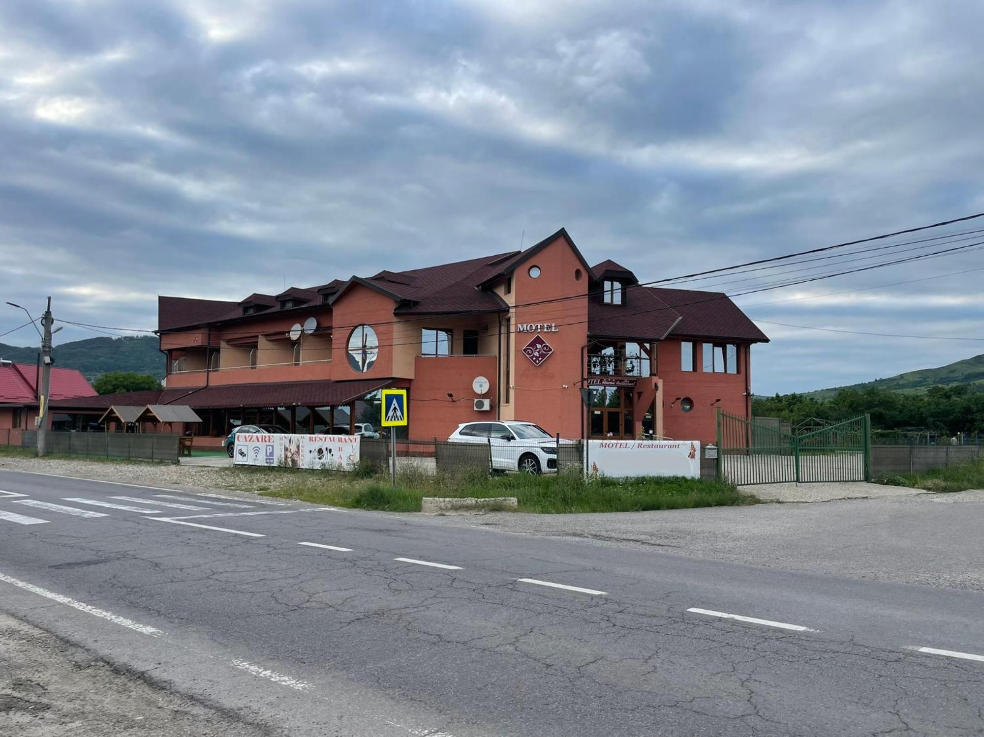 Motel Adam Tîrgu Ocna Exterior foto